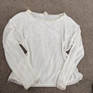 Lulu lemon white full sleeved workout top